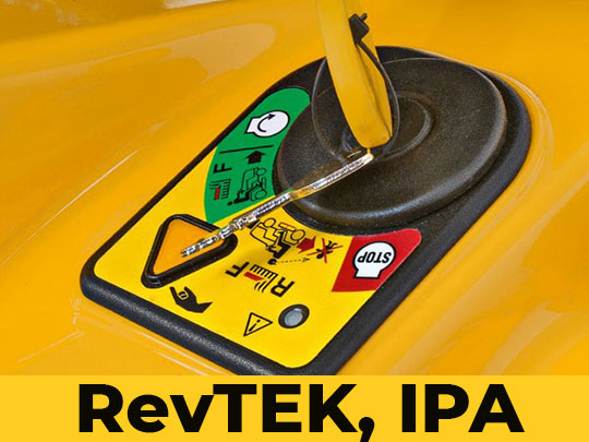 Inteligentny Asystent Parkowania i system RevTek riderów spalinowych Cub Cadet